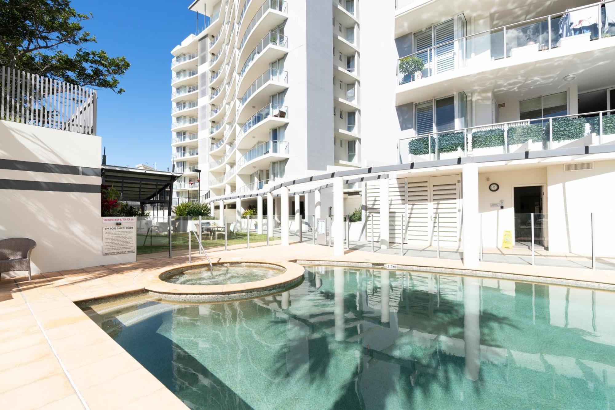 Aparthotel Aspect Caloundra Esterno foto